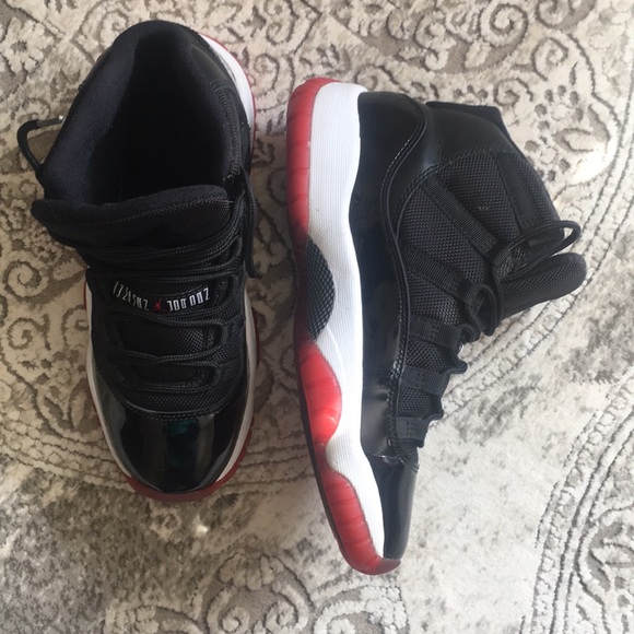 🎁Black and Red Jordan’s - Picture 4 of 9